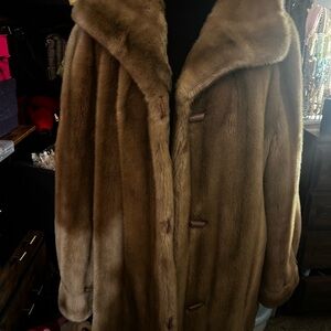 Luxurious Vintage Tan Faux Fur Coat
